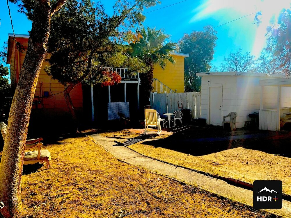 Фото The Yellow Penthouse