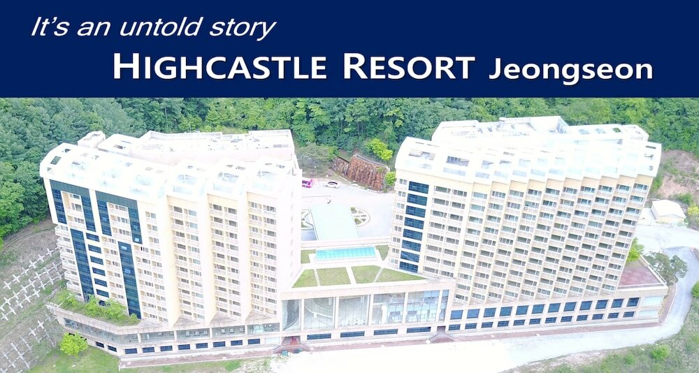Фото High Castle Resort