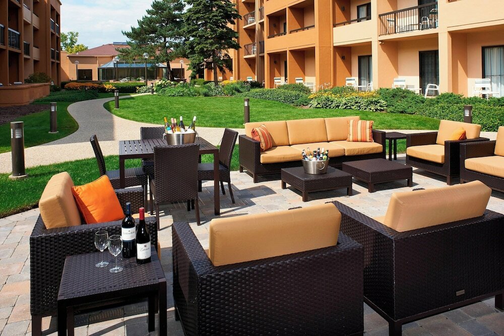 Фото Courtyard by Marriott Chicago Highland Park/Northbrook