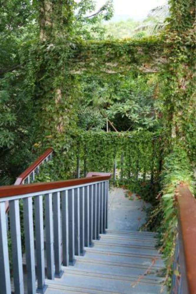 Фото Luhuitou Sanya Resort