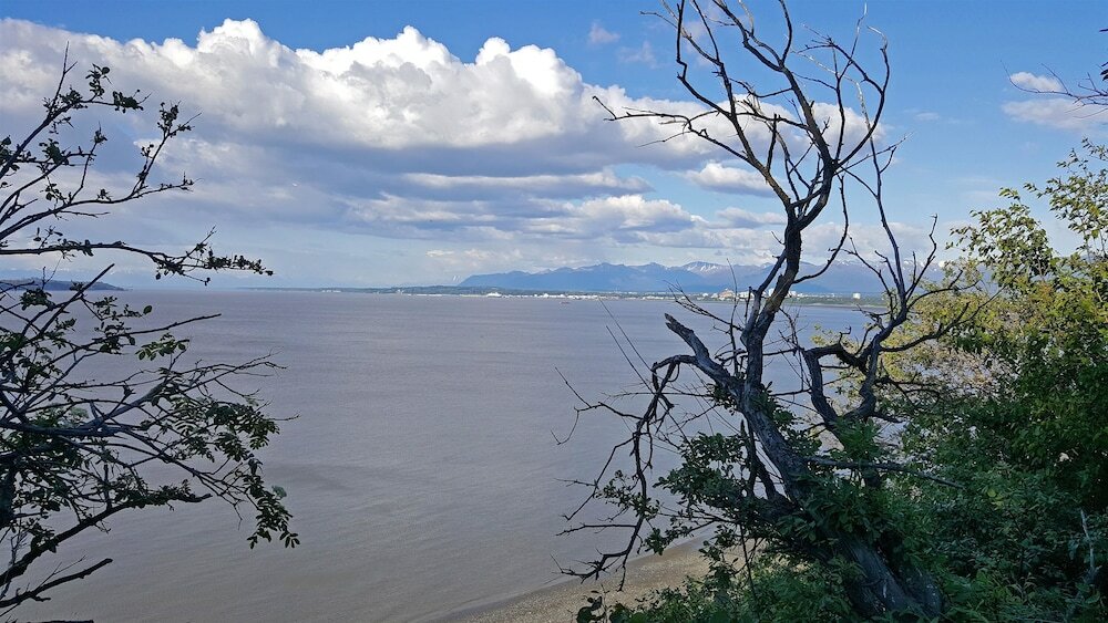 Фото Americas Best Value Inn & Suites Anchorage Airport