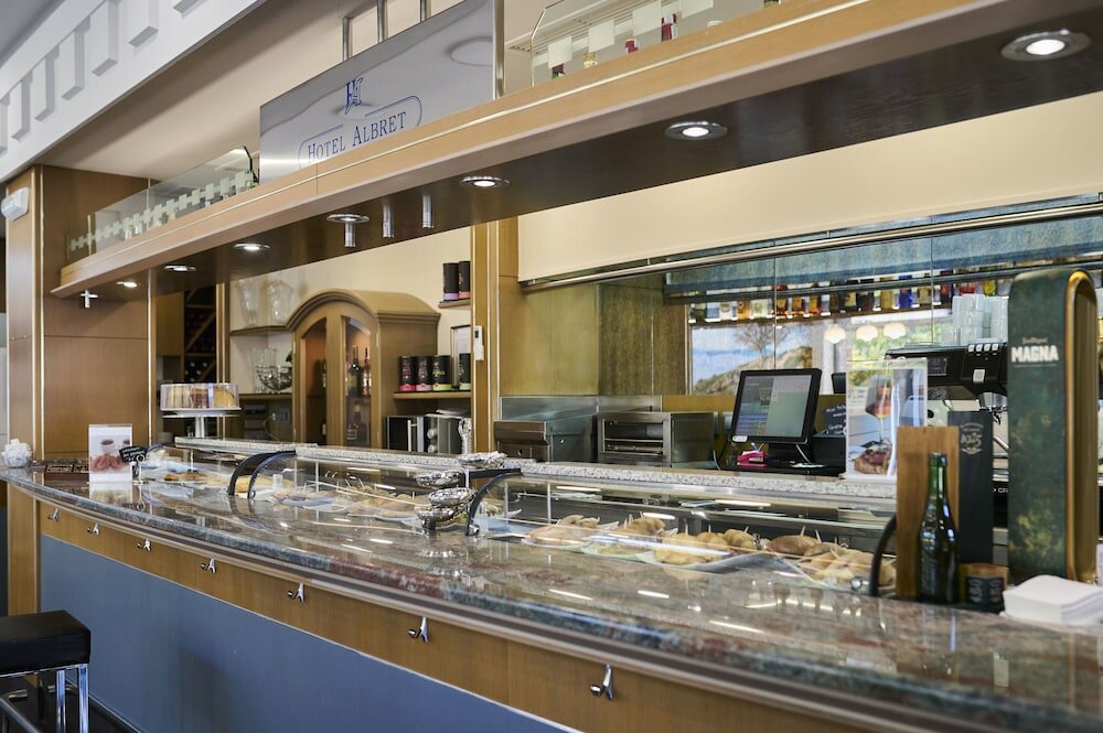 Фото Hotel Albret