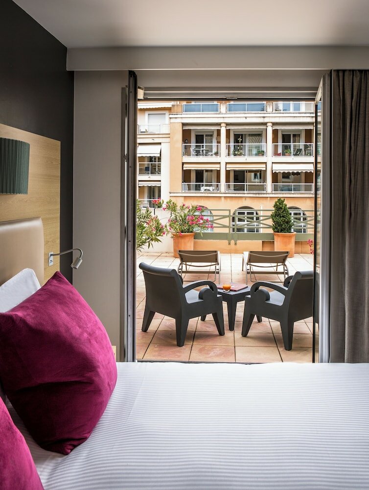 Фото Grand Hotel Roi Rene Aix en Provence Centre MGallery by Sofitel