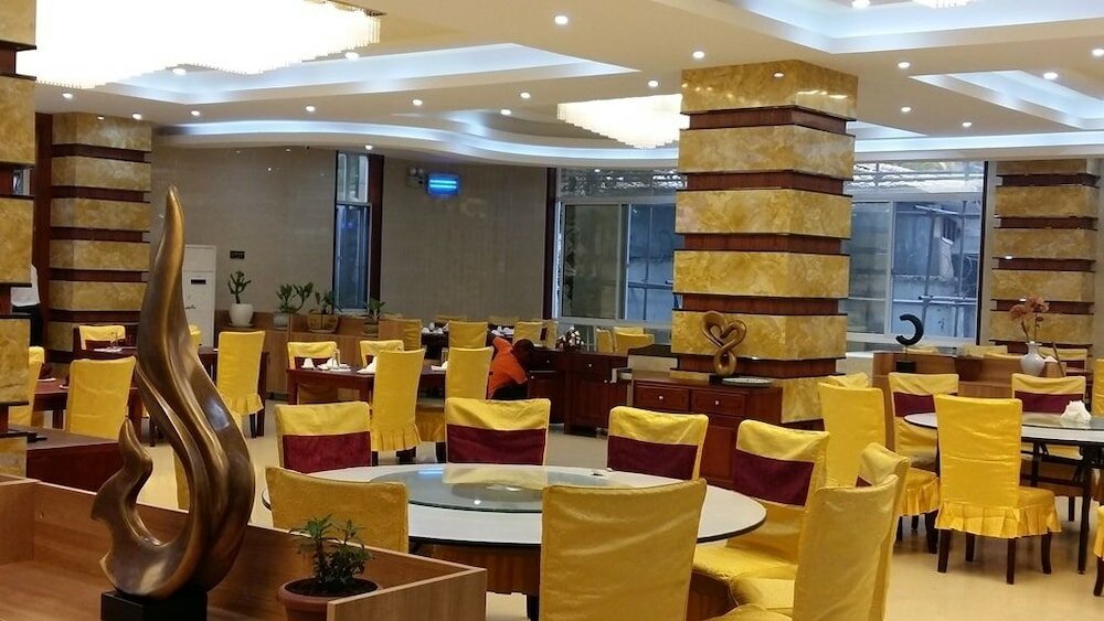 Фото Kololo Courts Hotel & Restaurant