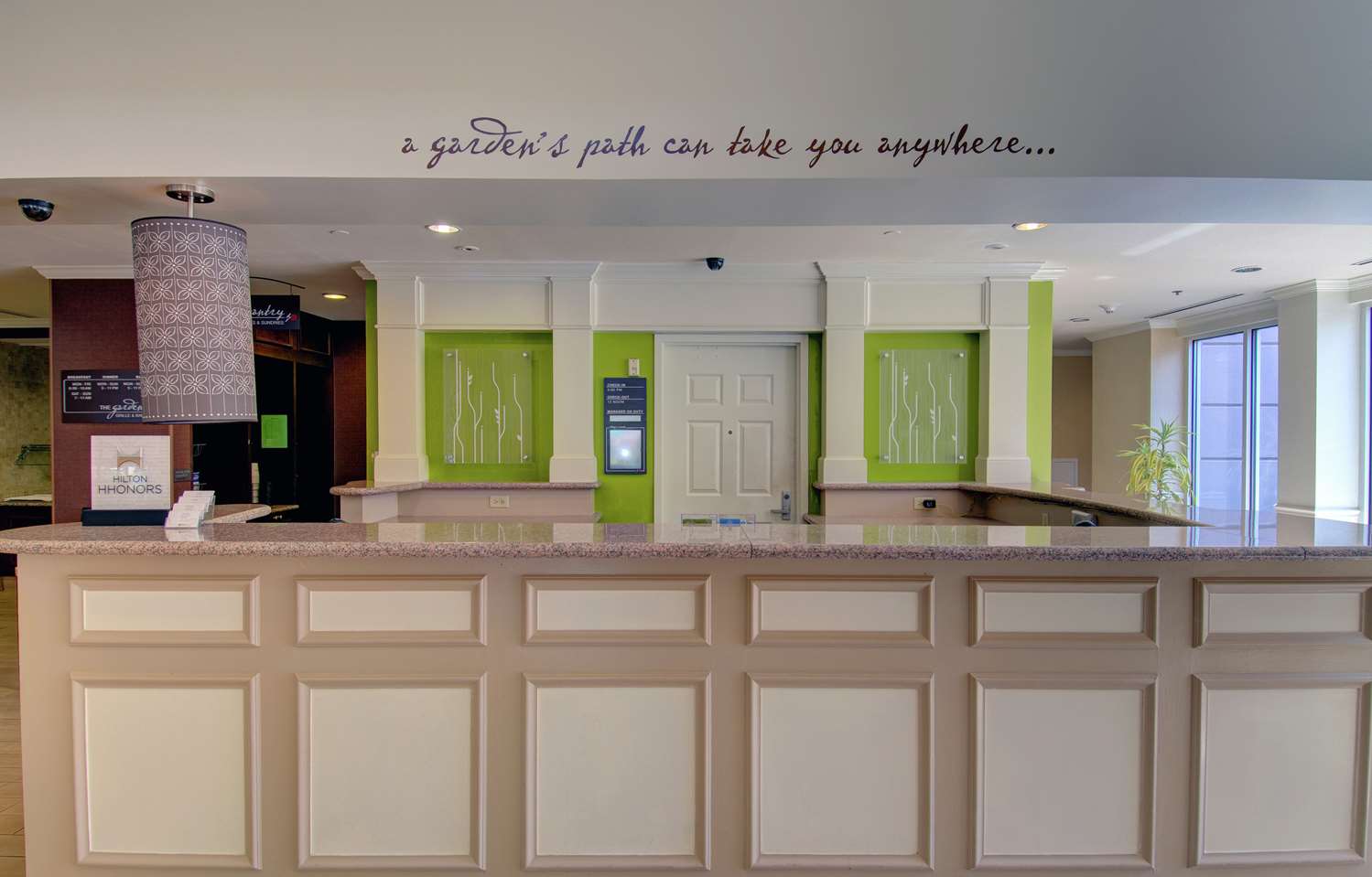 Фото Hilton Garden Inn Norwalk