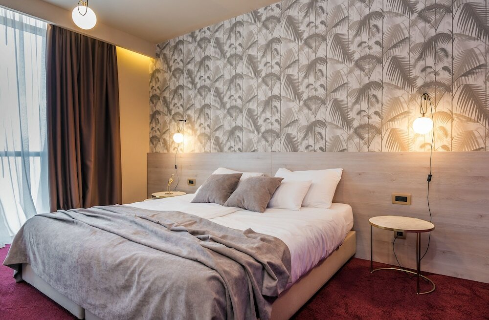 Фото Priska Med Luxury Rooms