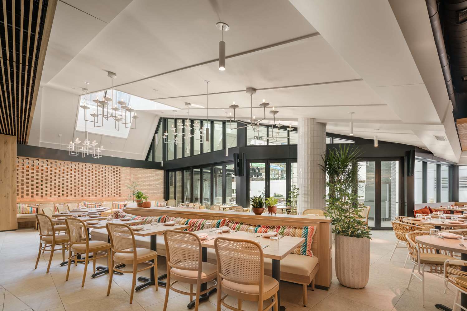 Фото Motto by Hilton Philadelphia Rittenhouse Square