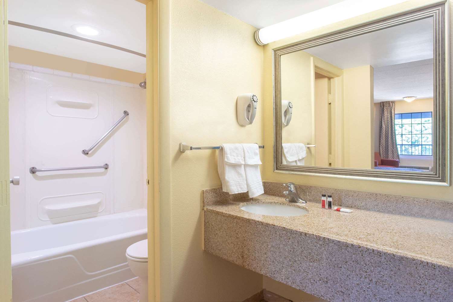 Фото Red Roof Inn Baltimore