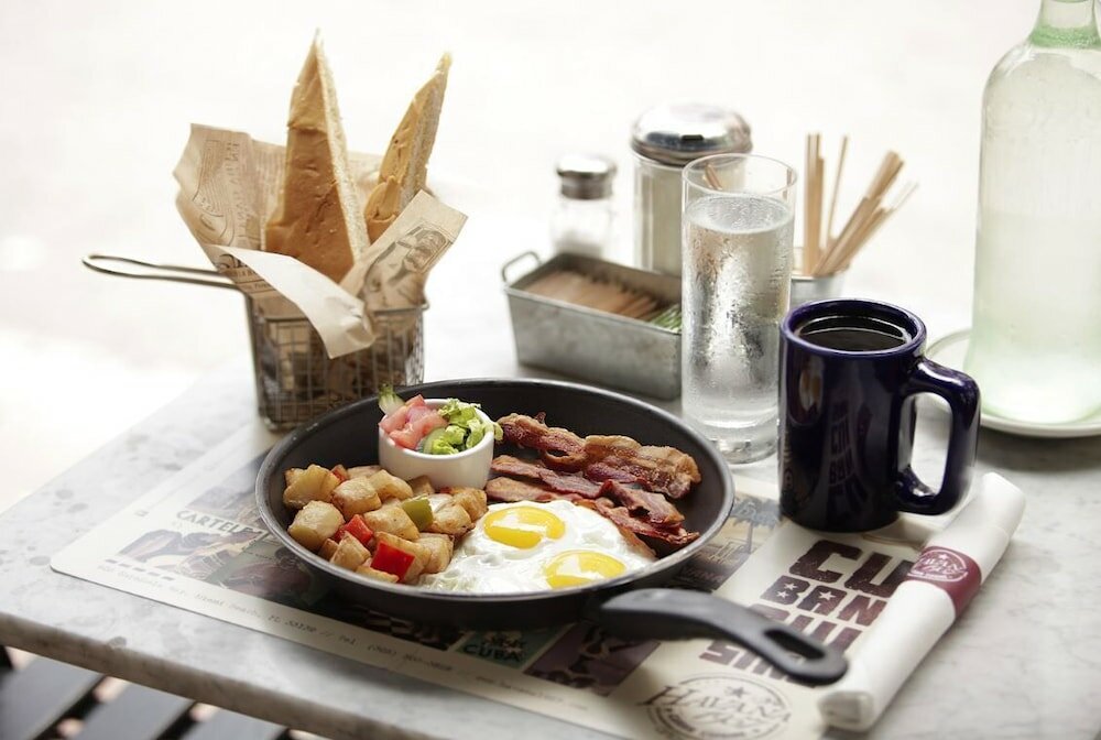 Фото Kasa El Paseo Miami Beach