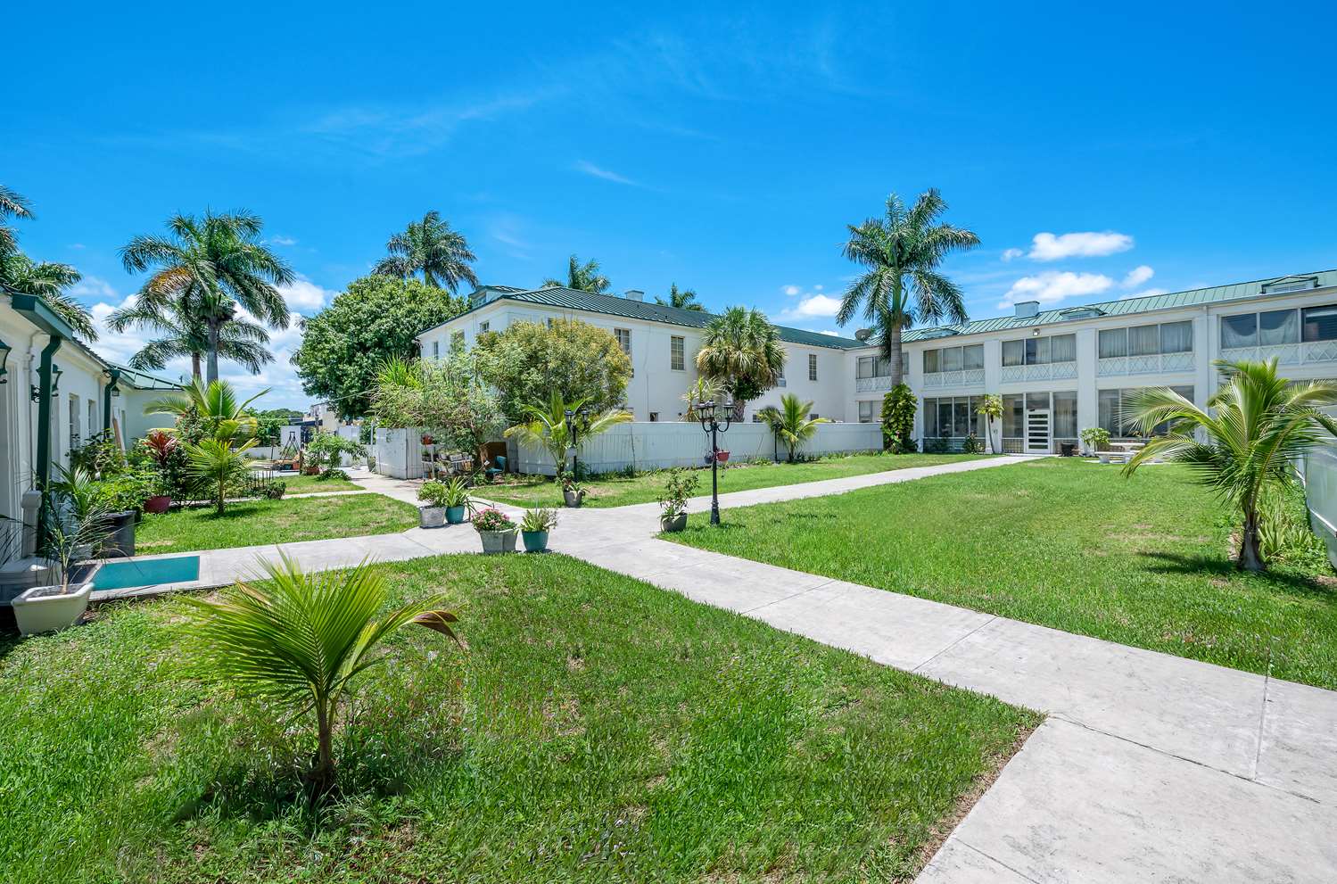 Фото Americas Best Value Inn Historic Clewiston Inn