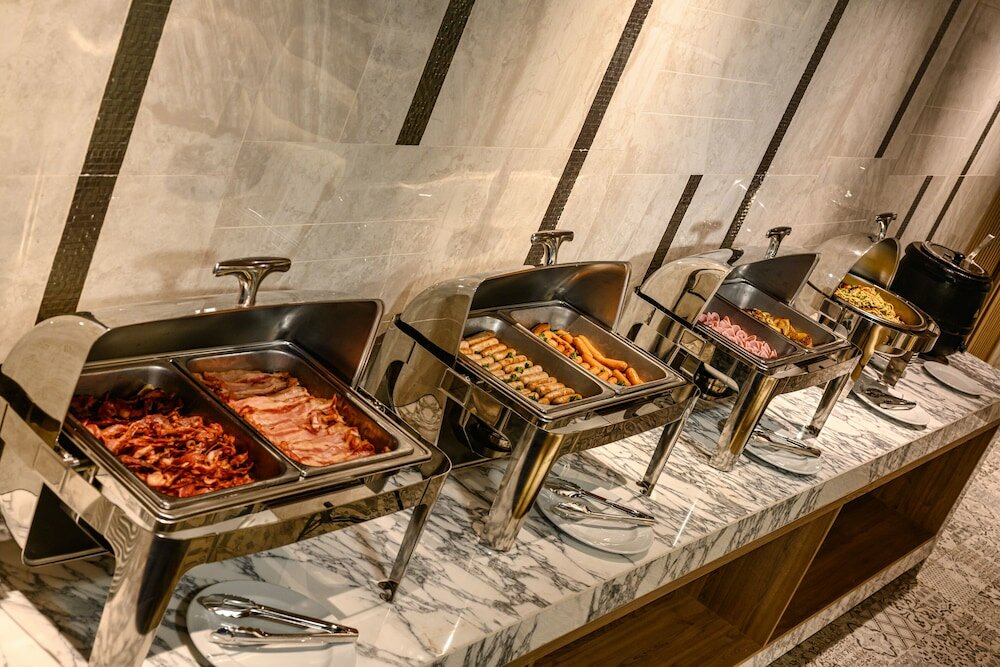 Фото Isanook Hua Hin Resort & Suites