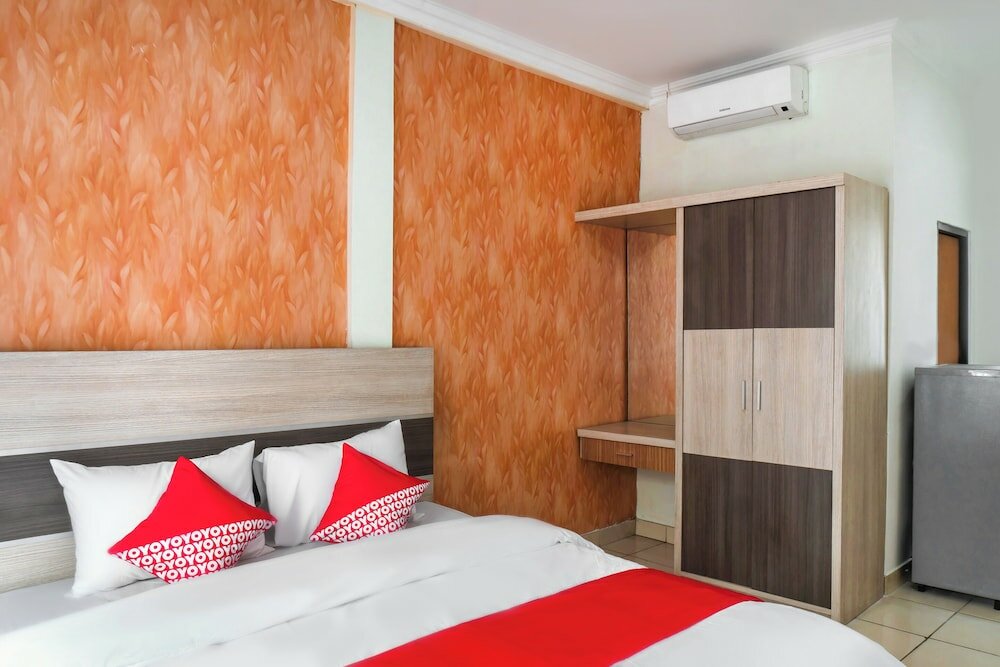 Фото Oyo 617 Sukaraja Residence Syariah