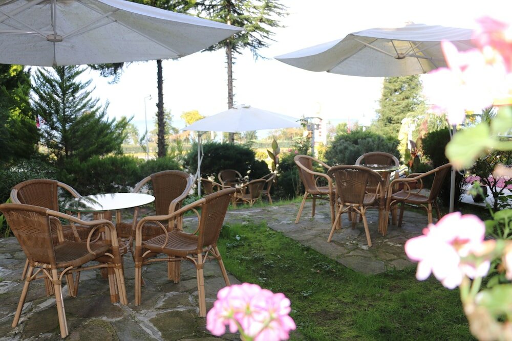 Фото Hotel Lazlakar