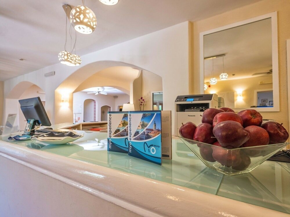 Фото Hotel Rocce Sarde