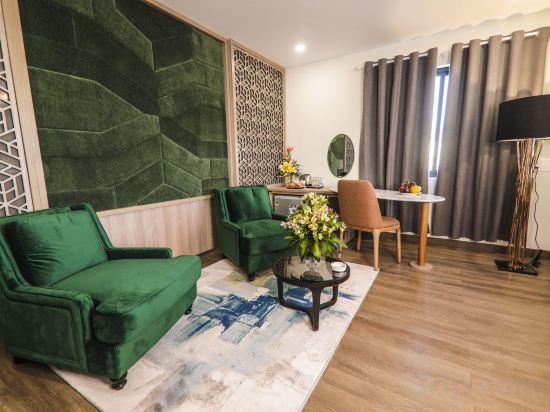 Фото Lake View Hotel