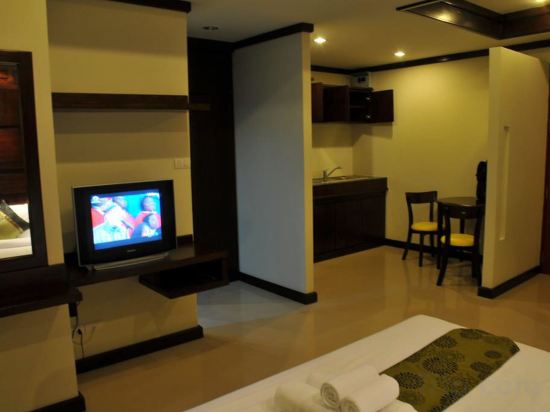 Фото Boonjumnong Modern Apartment