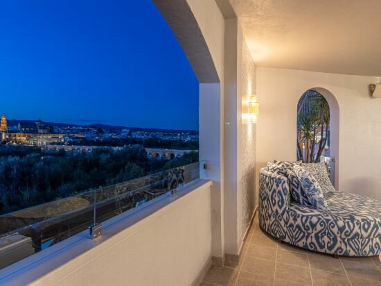 Фото Hesperia Cordoba