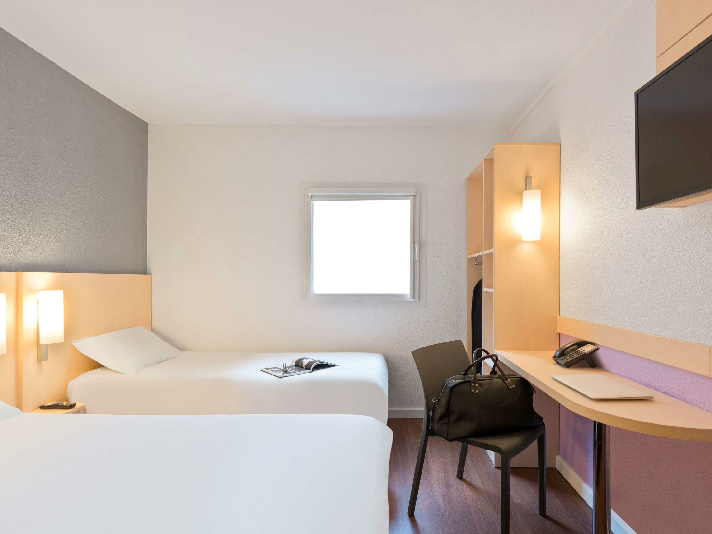 Фото Ibis budget Cannes Centre Ville