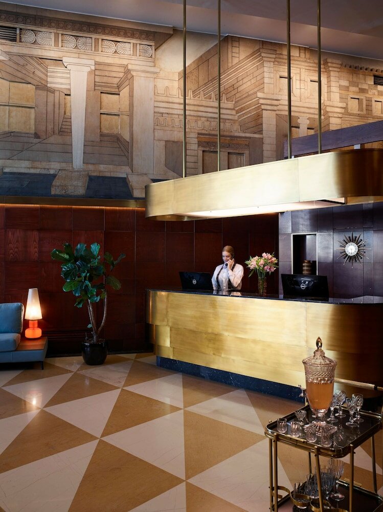 Фото Brown Acropol