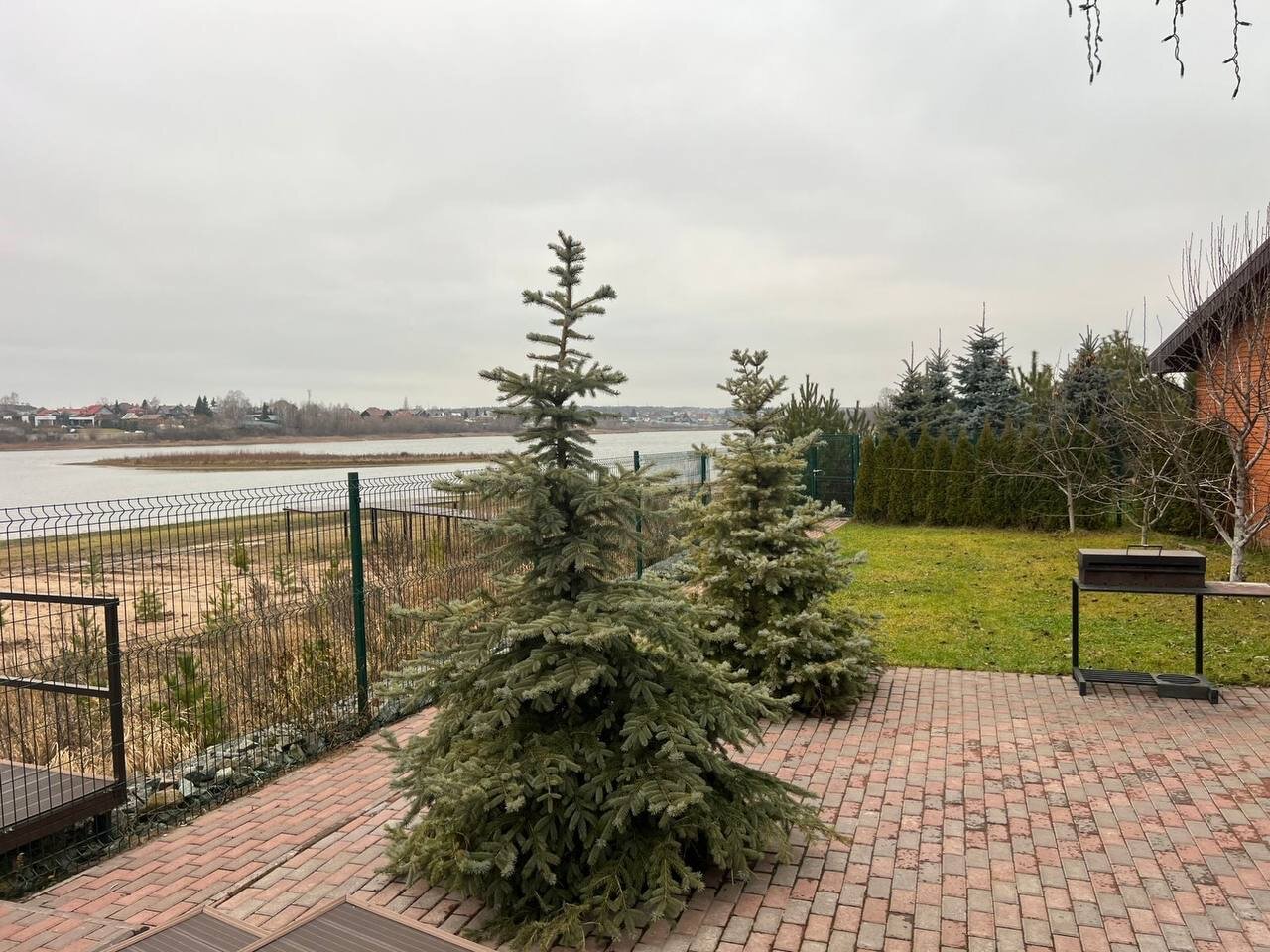 Фото Три избы