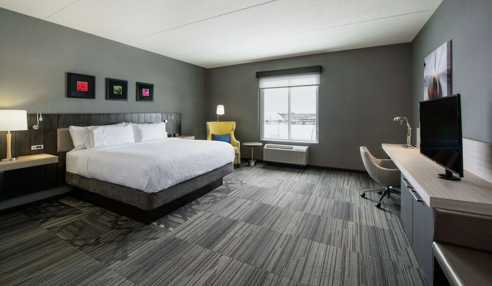 Фото Hilton Garden Inn Winnipeg South