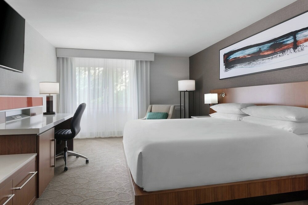 Фото Delta Hotels by Marriott Burlington