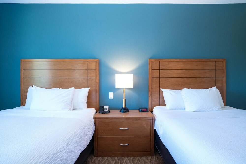 Фото Sandman Hotel & Suites Squamish