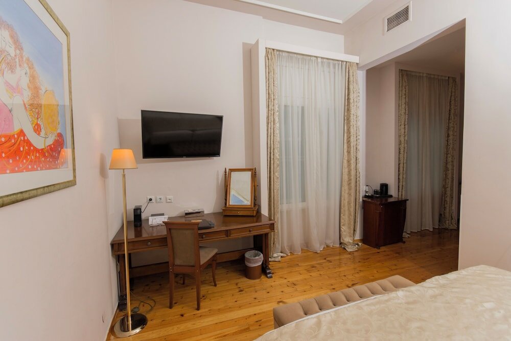 Фото The Capsis Bristol Boutique Hotel