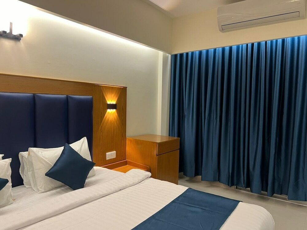 Фото Hotel Kollol by J & Z Group