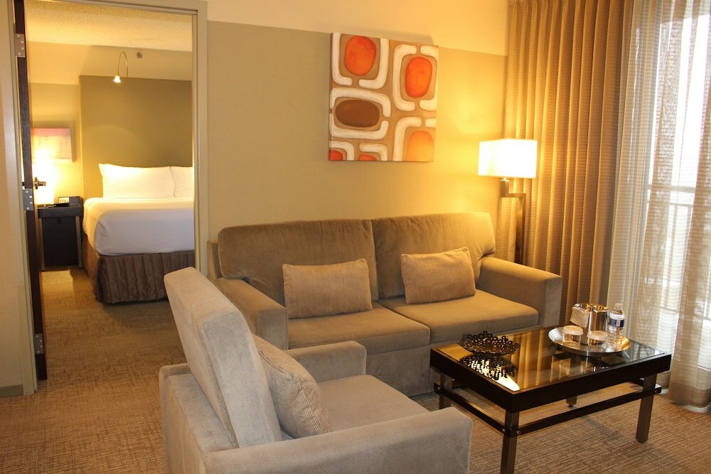 Фото Crowne Plaza Chicago West Loop, an Ihg Hotel