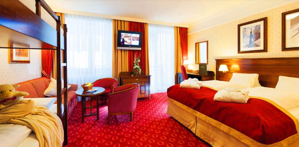 Фото Hotel Salzburger Hof