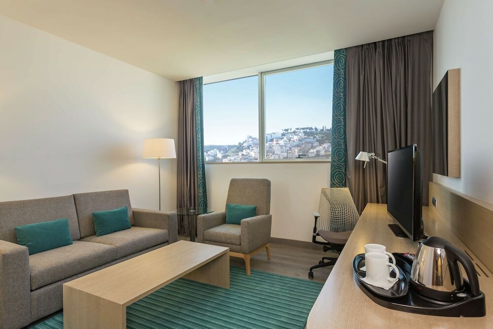 Фото Hilton Garden Inn Tanger City Center 