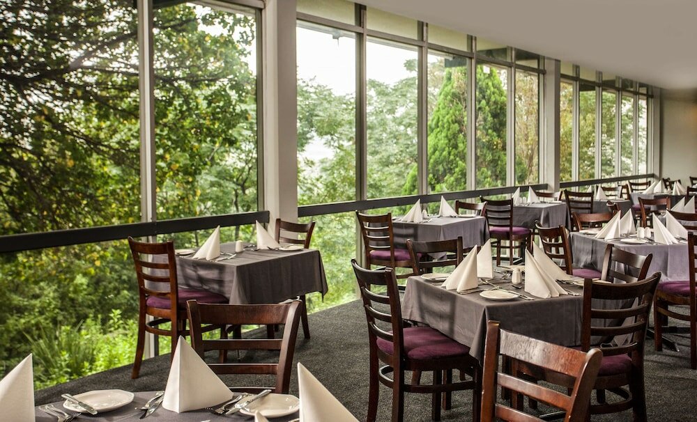 Фото Avani Maseru Hotel