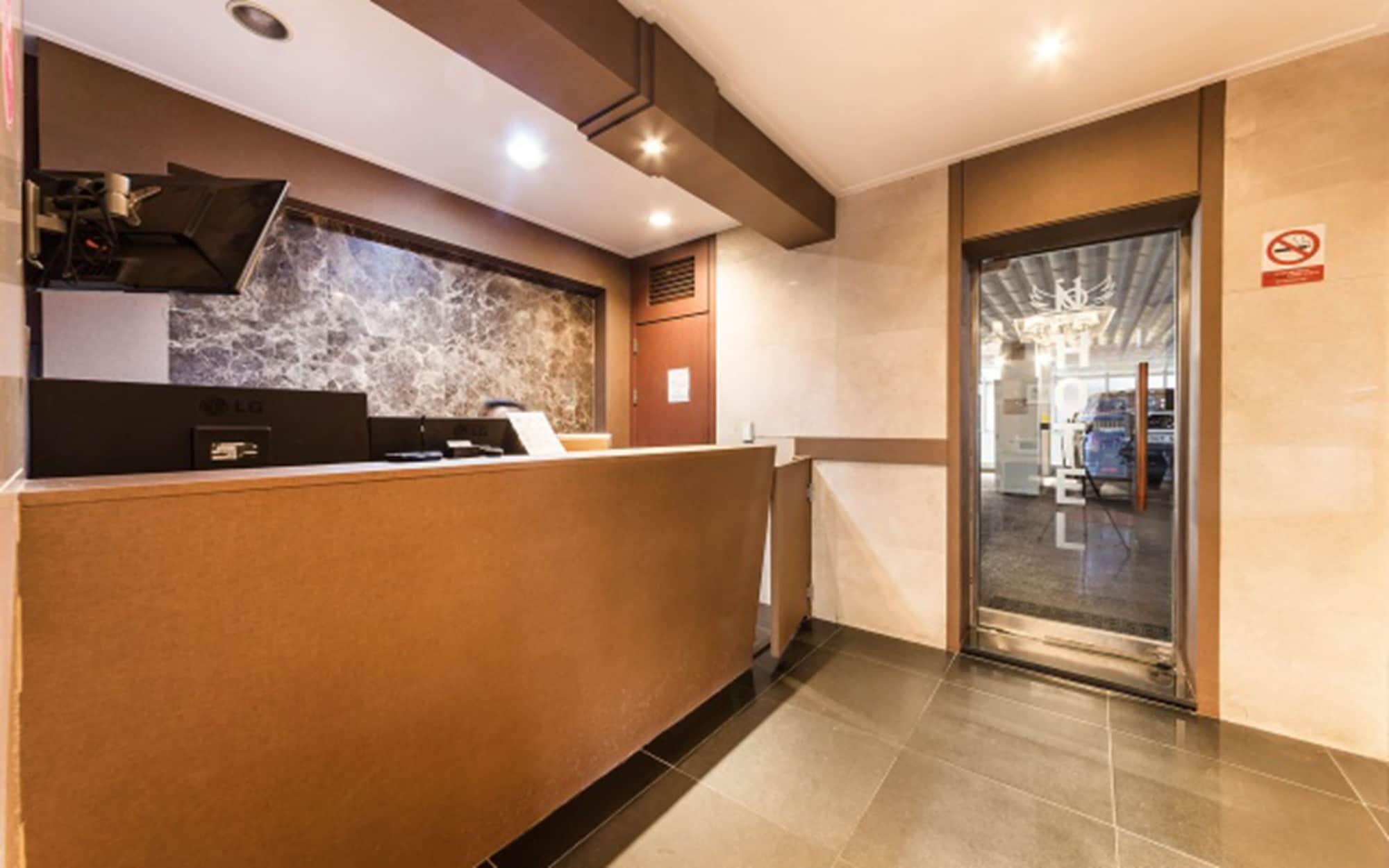 Фото Hotel No. 1