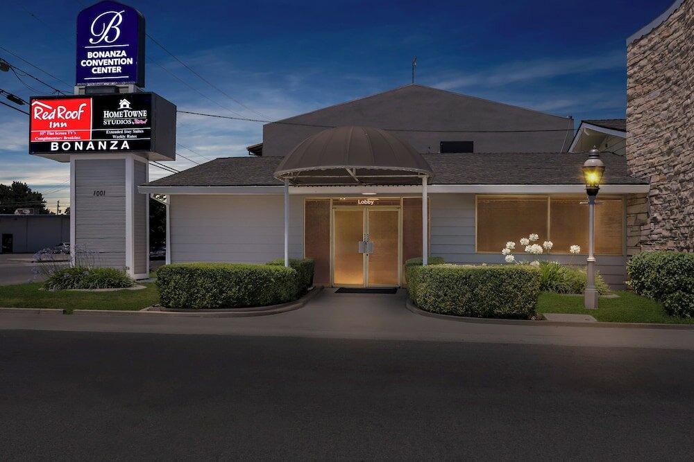 Фото Bonanza Inn & Suites