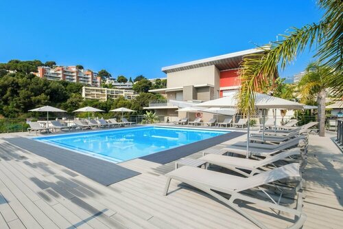 Внешний вид отеля Pierre & Vacances Residence Premium Julia Augusta в Рокбрюн-Кап-Мартене, фото 1