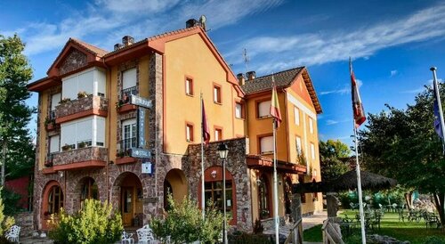 Гостевой дом Hotel Tierra de la Reina в Кастилии и Леоне