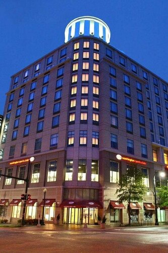 Гостиница Courtyard Silver Spring Downtown в Бетесде
