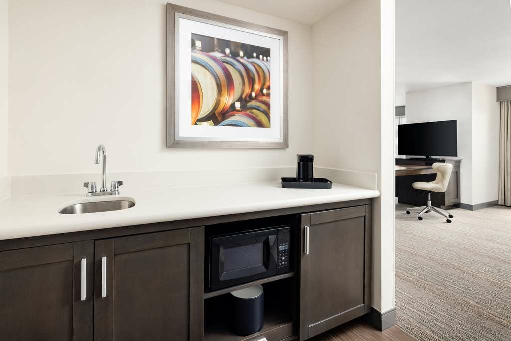 Фото Hampton Inn & Suites Napa