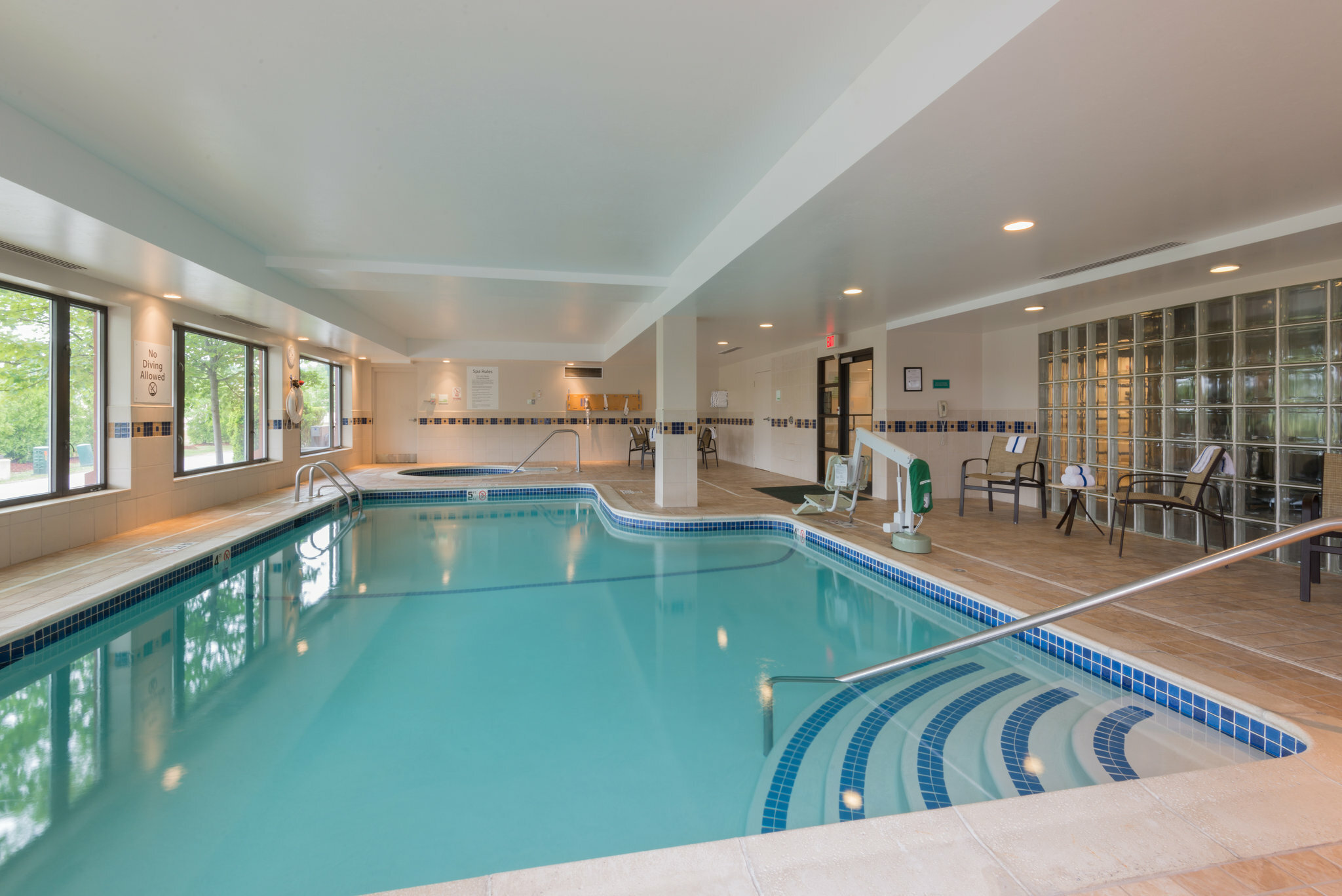 Фото Holiday Inn Manchester Airport, an Ihg Hotel