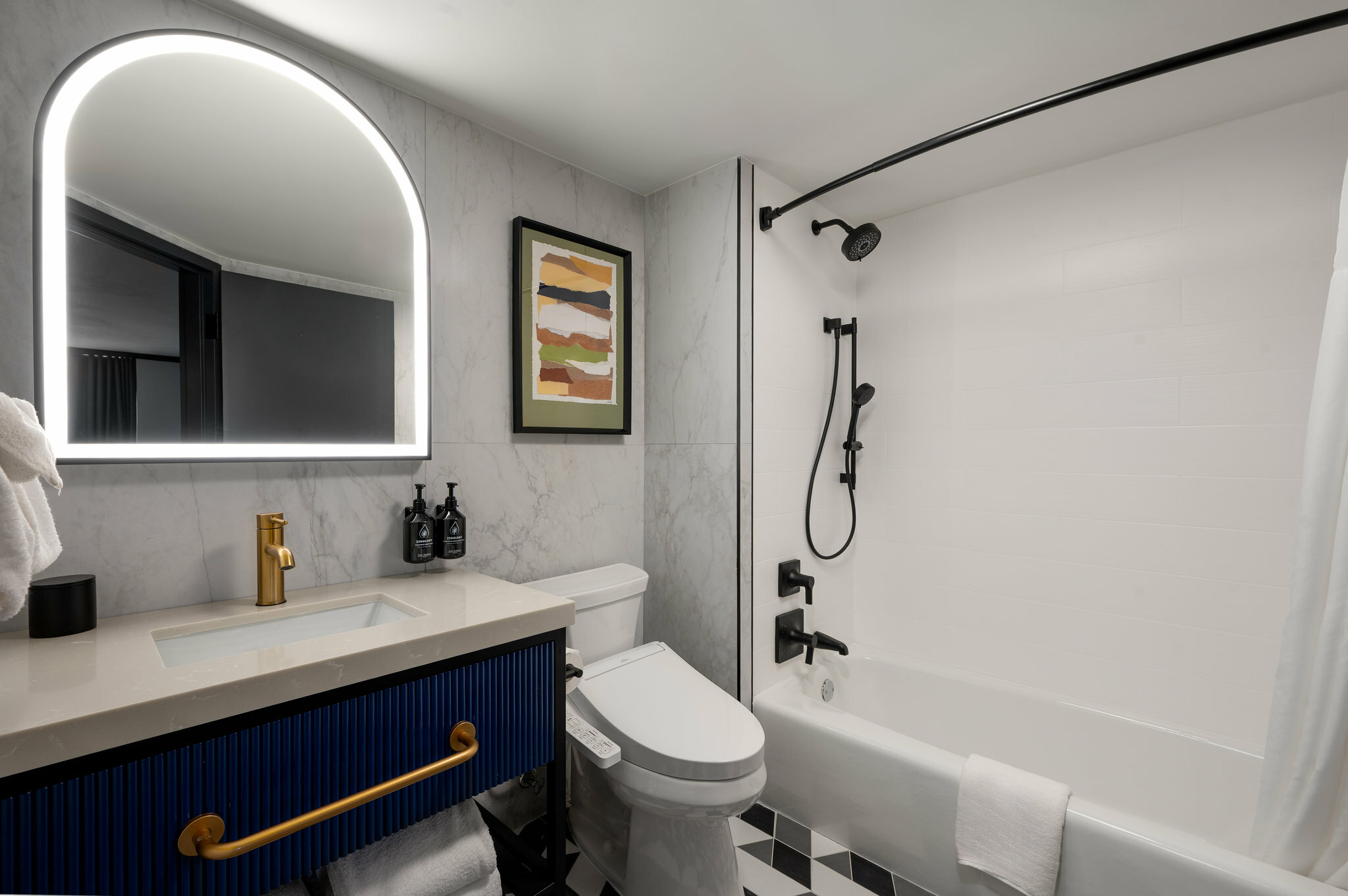 Фото Troy Inn & Suites