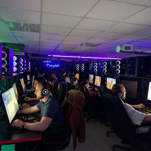 Шәуетпен суланған қыздардың фотосуреттері