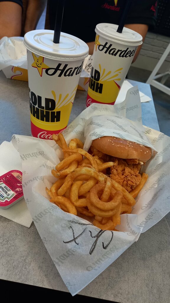 Cafe Hardee`s, Tashkent, photo