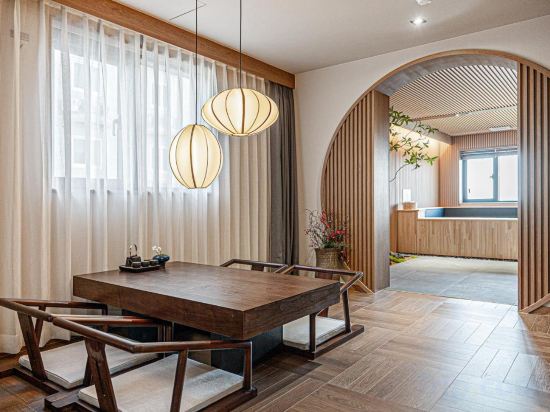 Фото Denbasta Ryokan Busan Mandeok