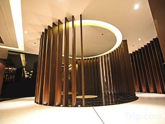 Фото Luxent Hotel