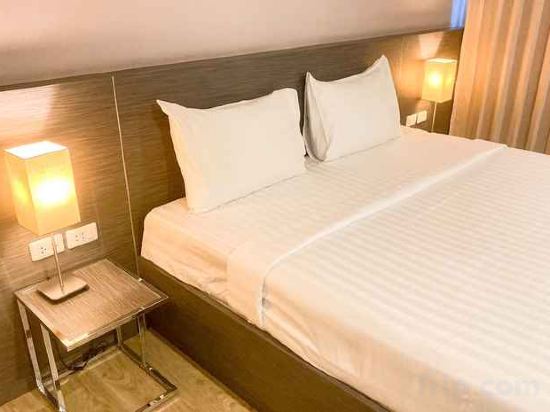 Фото Leosor Hotel