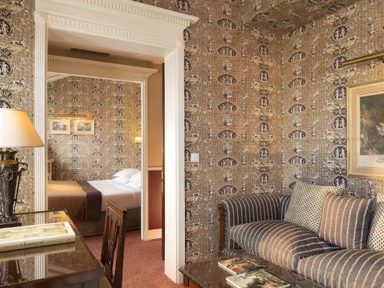 Фото Hôtel des Grands Hommes