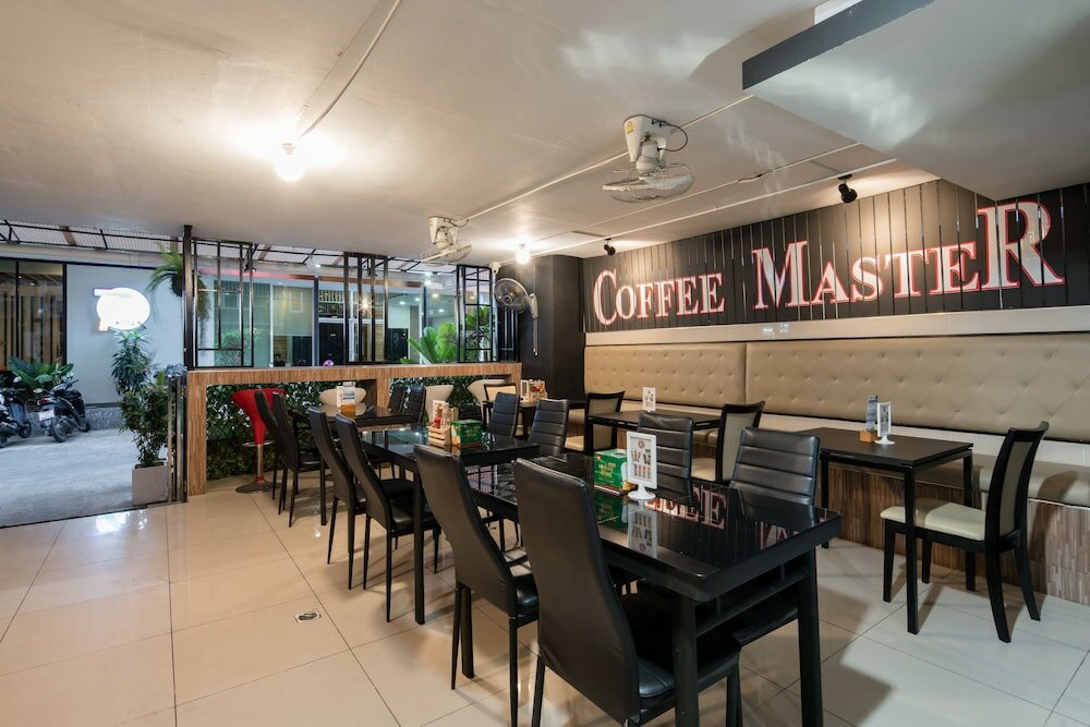 Фото Patong Buri Resort