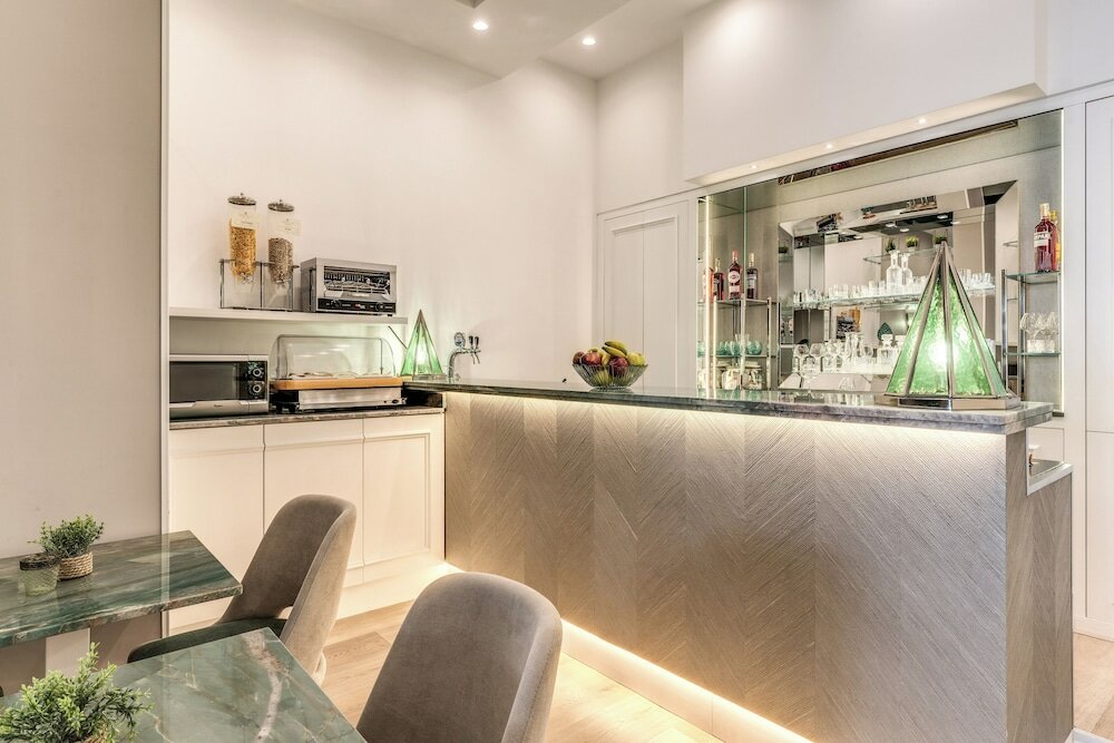 Фото Hotel Sorrento City