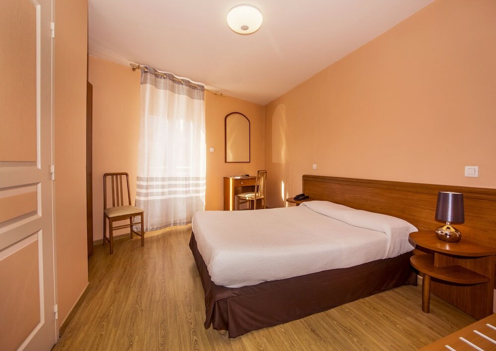 Фото Hotel le Dauphin